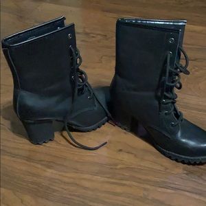 Lace up heeled boots